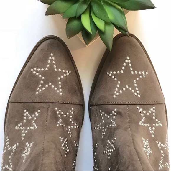 Carlos Santana Star Studded Tan Taupe Bootie Size 7.5 BNWOB - Picture 4 of 9